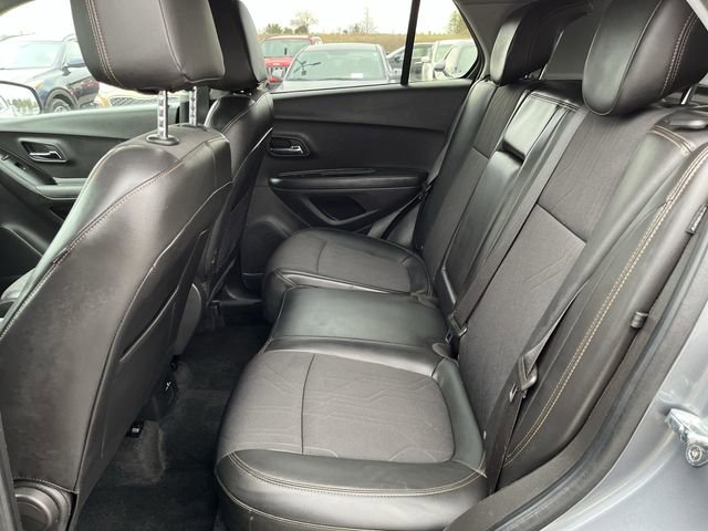 Used 2019 Chevrolet Trax LT w/ LT Convenience Package image 25