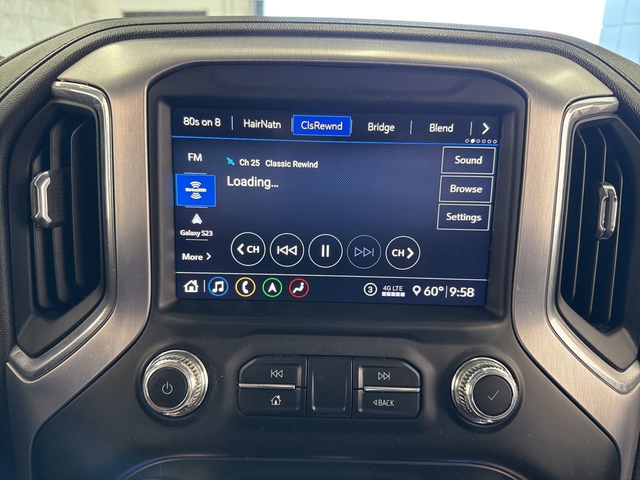 Used 2020 GMC Sierra 1500 SLT w/ SLT Premium Plus Package image 25