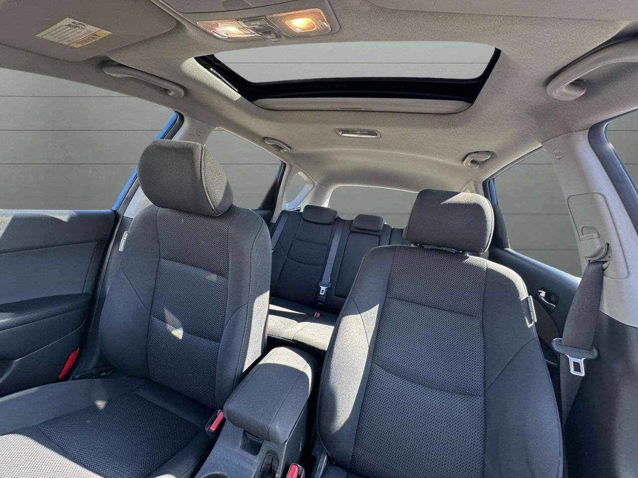 Used 2010 Hyundai Elantra SE image 21