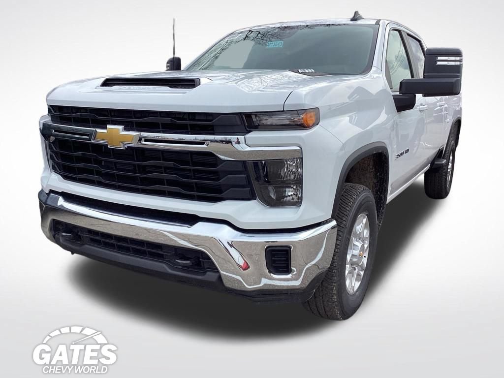 New 2026 Chevrolet Silverado 3500 LT AWD/4WD image 2