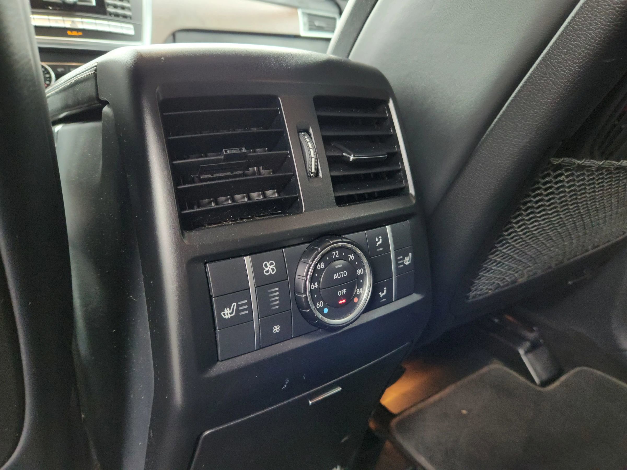 Used 2014 Mercedes-Benz GL 63 AMG 4MATIC w/ Accessory Chrome Package image 20