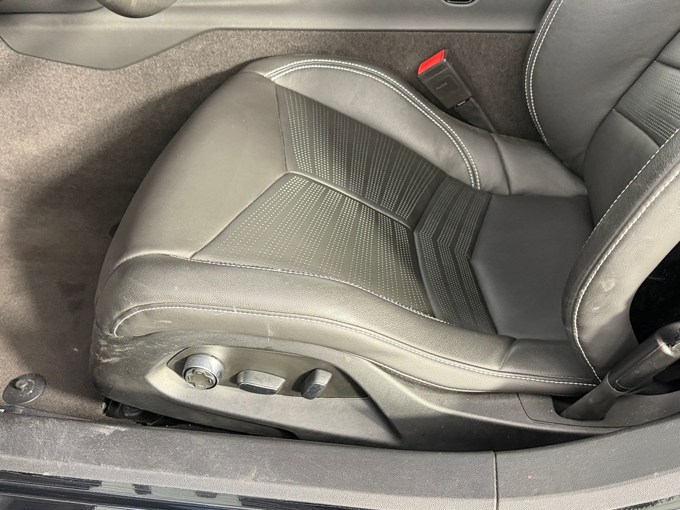 Used 2020 Chevrolet Corvette Stingray Preferred Cpe w/ 2LT Preferred Equipment Group image 13