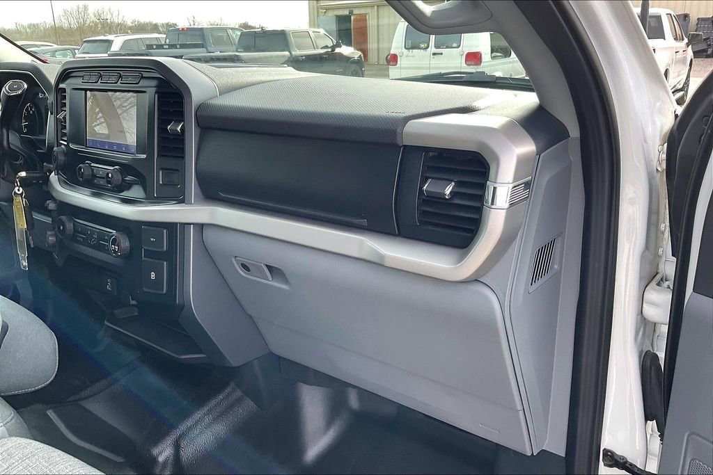 Used 2023 Ford F150 XLT w/ XTR Package image 13