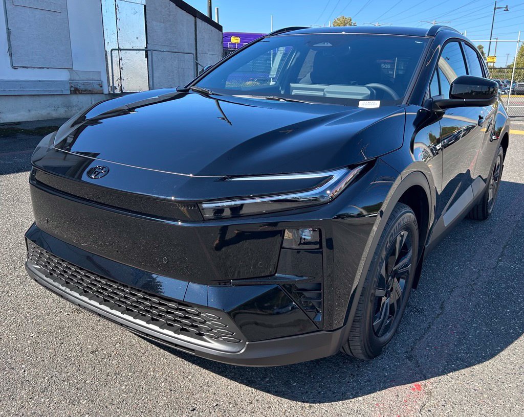 New 2026 Toyota C-HR AWD/4WD image 1
