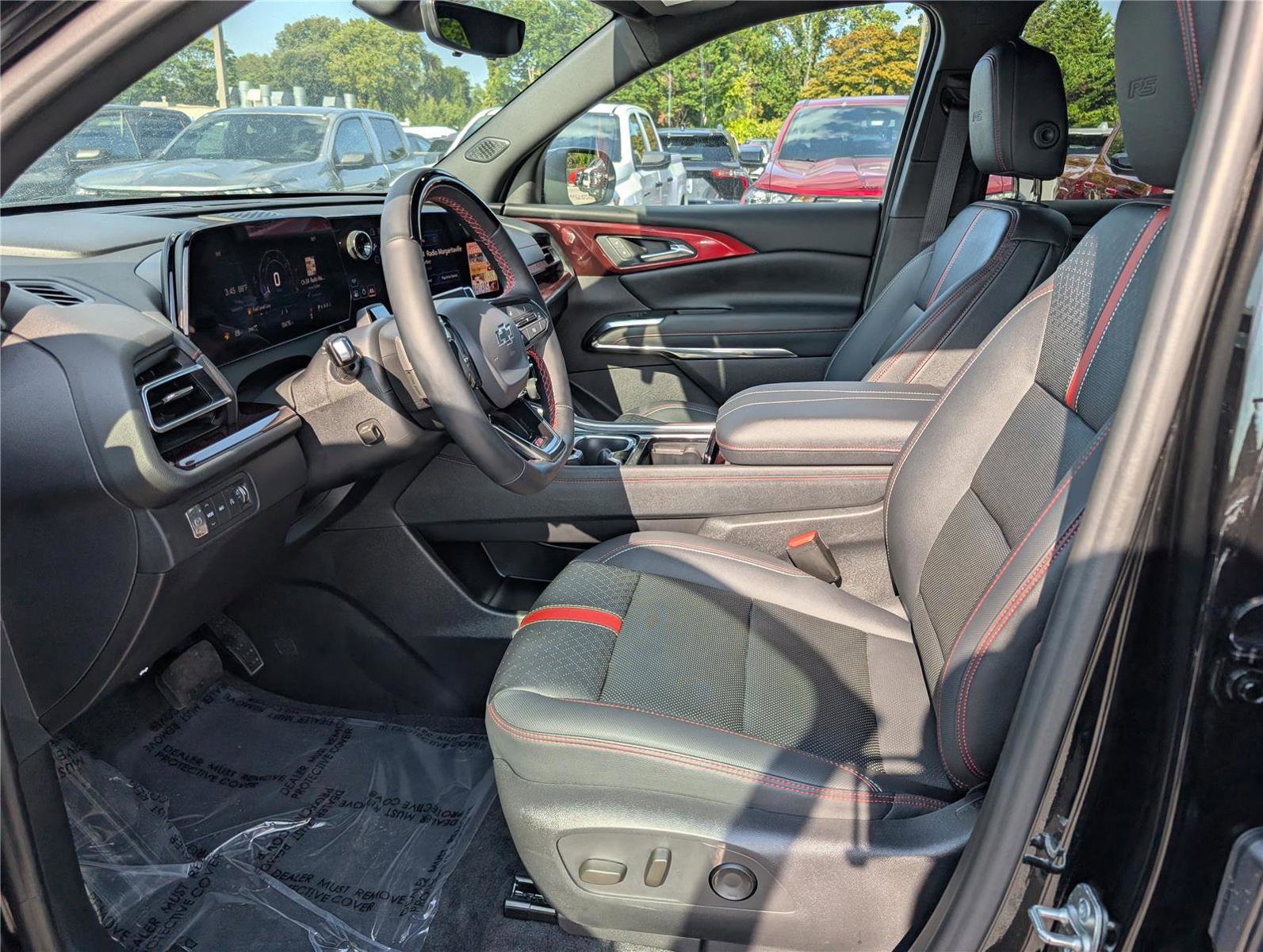 Used 2024 Chevrolet Traverse RS w/ LPO, Floor Liner Package image 20