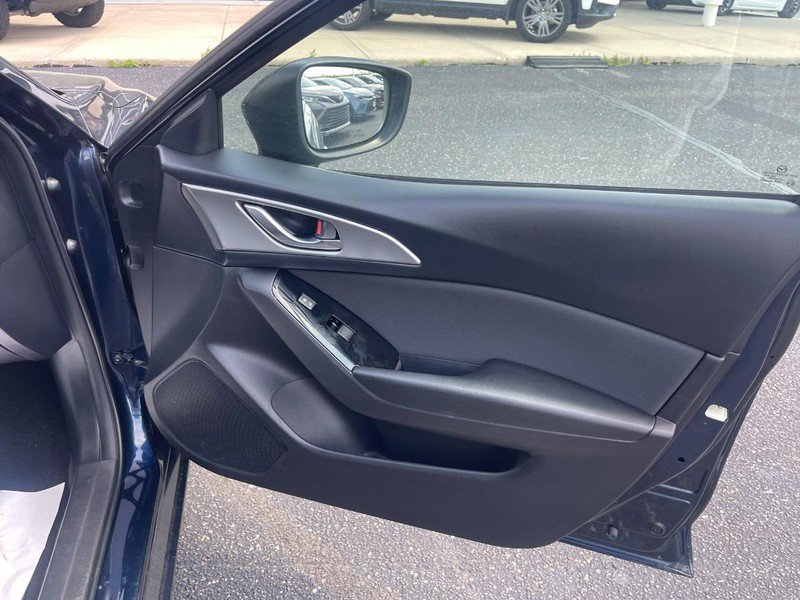 Used 2018 MAZDA MAZDA3 Sport FWD image 7