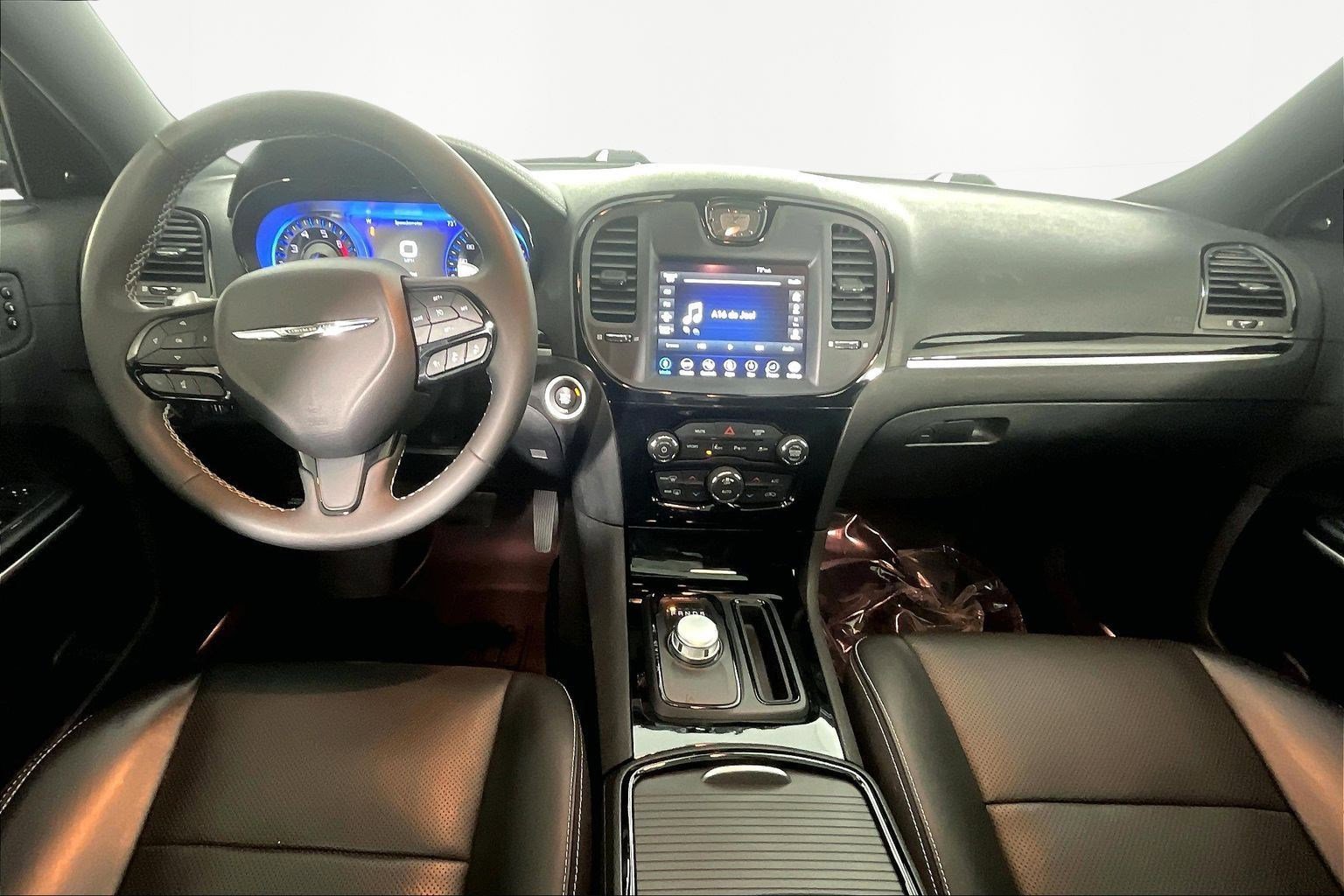 Used 2023 Chrysler 300 S w/ Comfort Group image 7