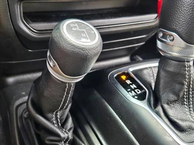 Used 2022 Jeep Gladiator Overland AWD/4WD image 12