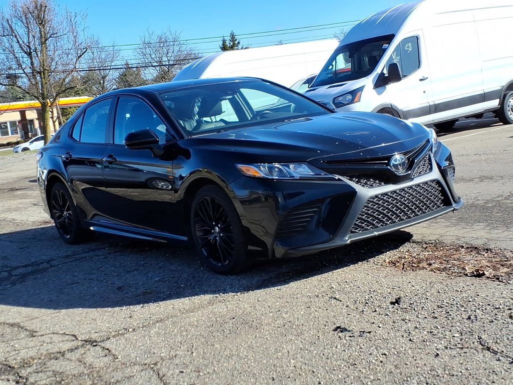 Used 2020 Toyota Camry SE image 7