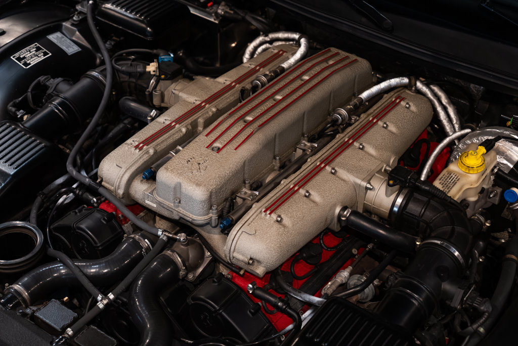 Used 2001 Ferrari 550 Maranello Coupe RWD image 19
