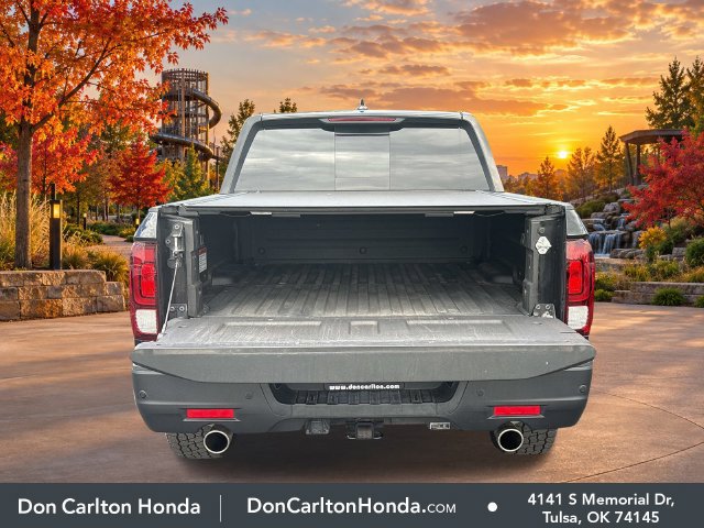 Used 2025 Honda Ridgeline Black Edition image 7