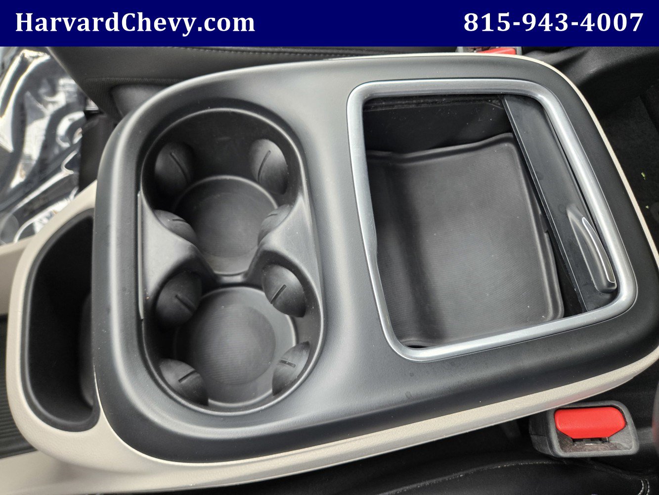 Used 2023 Chrysler Pacifica Touring-L FWD image 11