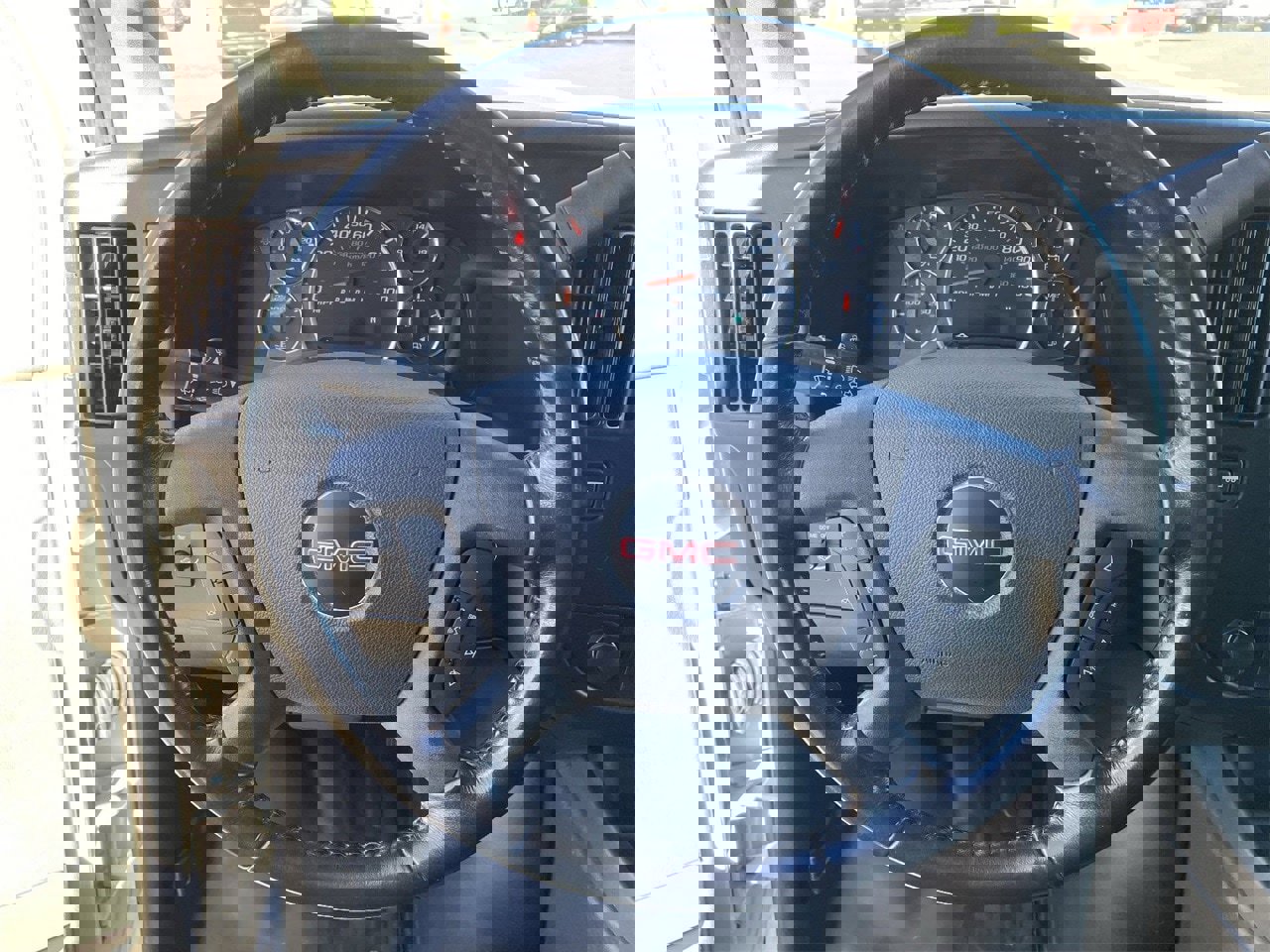 Used 2023 GMC Savana 2500 Extended w/ Driver Convenience Package image 27