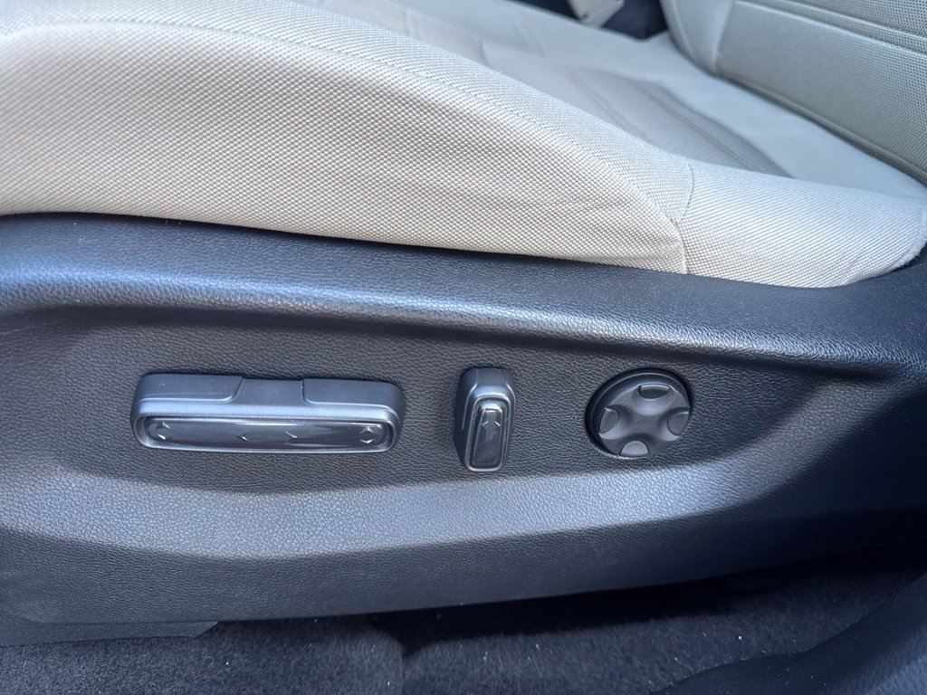 Used 2018 Honda CR-V EX image 19