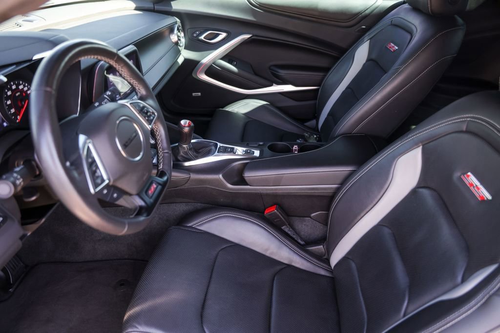 Used 2022 Chevrolet Camaro SS image 9