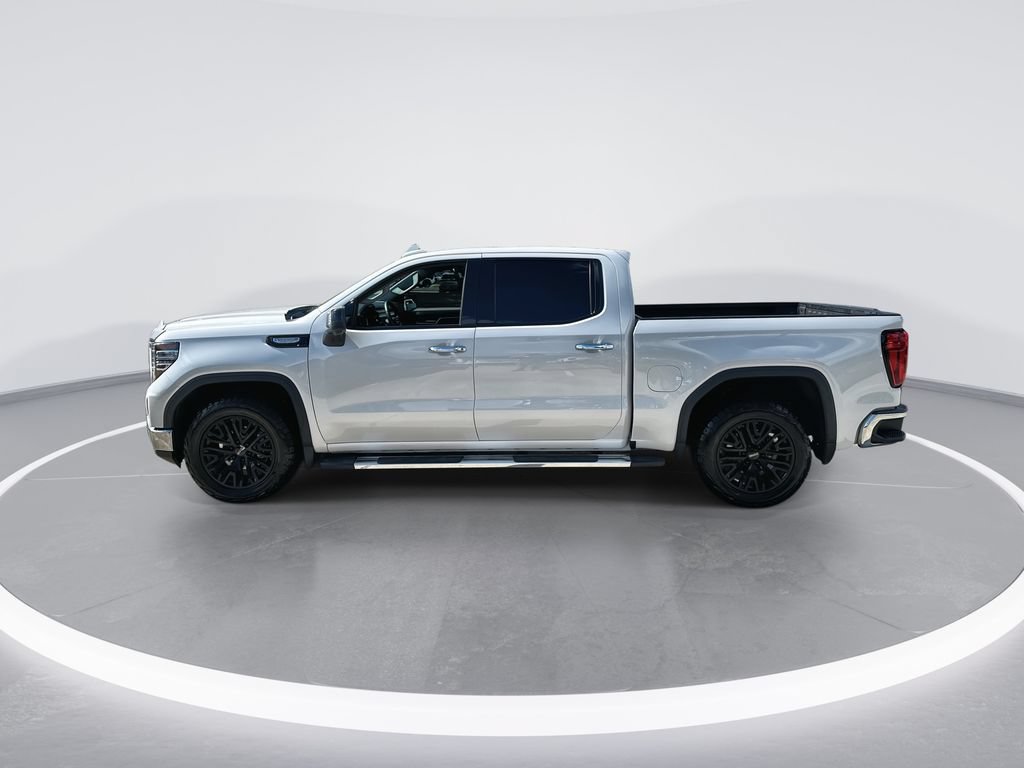 Used 2024 GMC Sierra 1500 SLT AWD/4WD image 5