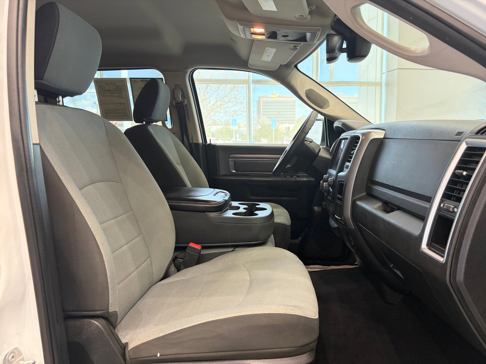 Used 2022 RAM 1500 Classic SLT w/ Electronics Group AWD/4WD image 31