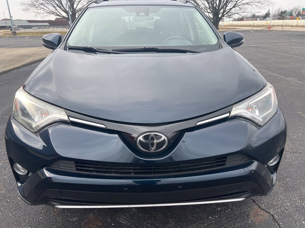 Used 2018 Toyota RAV4 XLE image 17
