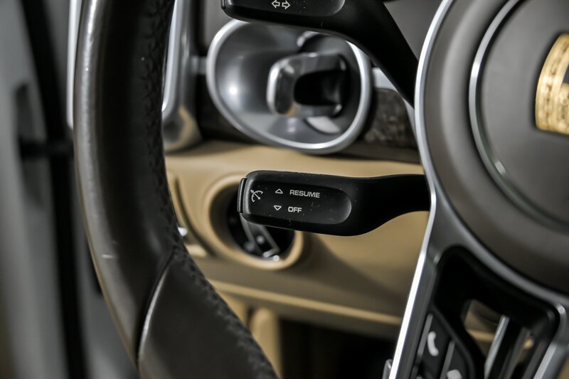 Used 2016 Porsche Cayenne GTS AWD/4WD image 28