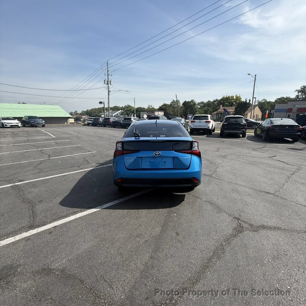 Used 2019 Toyota Prius LE FWD image 12