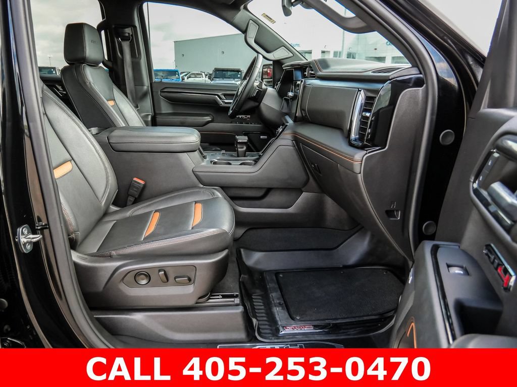 Used 2024 GMC Sierra 1500 AT4 w/ AT4 Premium Package AWD/4WD image 17
