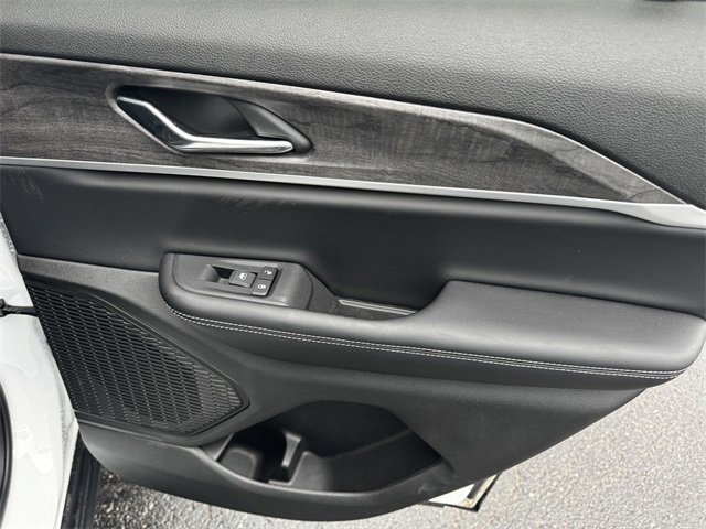 Certified 2024 Jeep Grand Cherokee Limited image 16