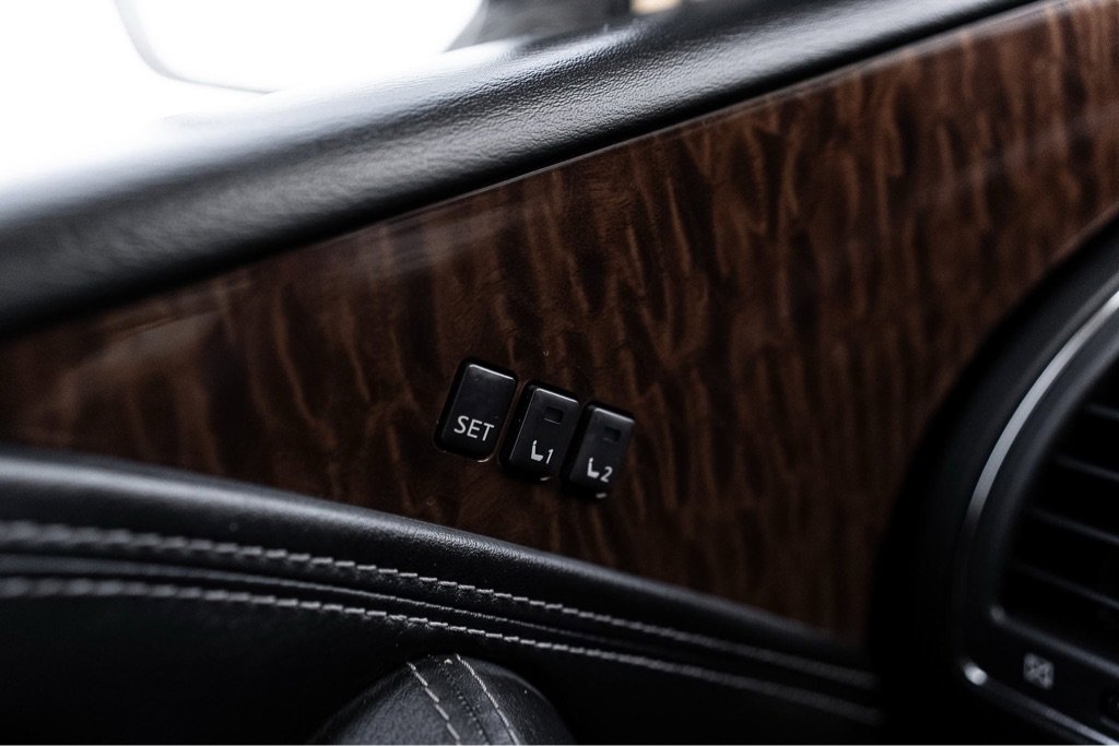 Used 2018 Nissan Armada Platinum w/ Captain Seat Package image 21