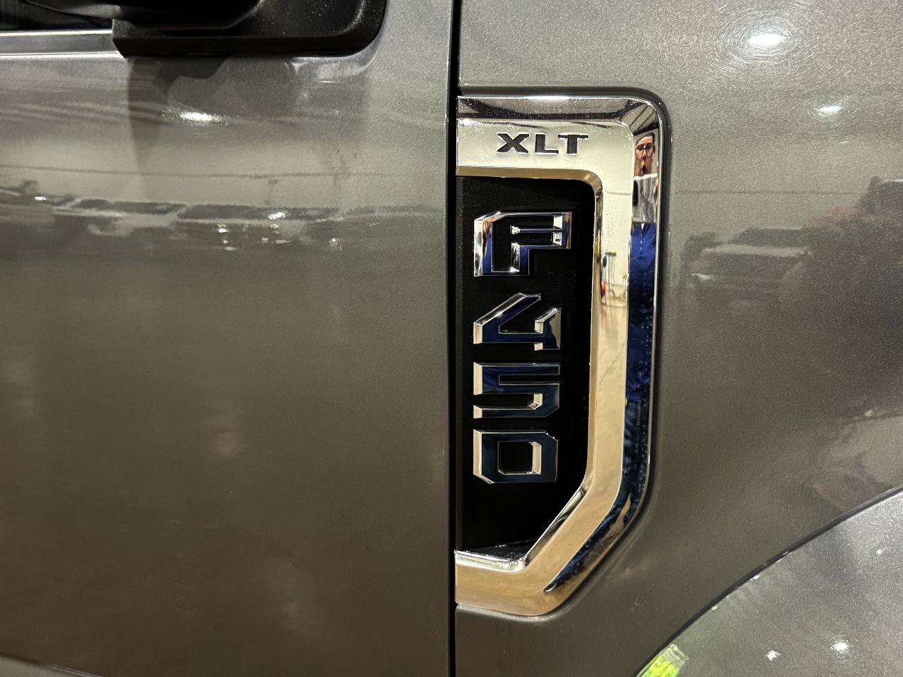 Used 2022 Ford F450 XLT w/ XLT Premium Package AWD/4WD image 19