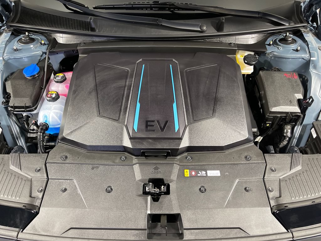 Certified 2024 Hyundai Ioniq 5 SEL RWD image 9
