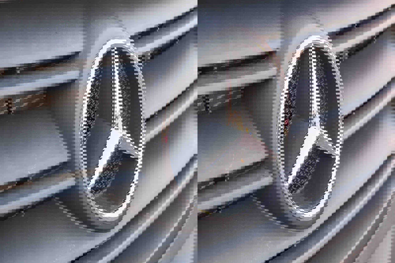 Used 2024 Mercedes-Benz Sprinter 3500 w/ Parking Package image 17