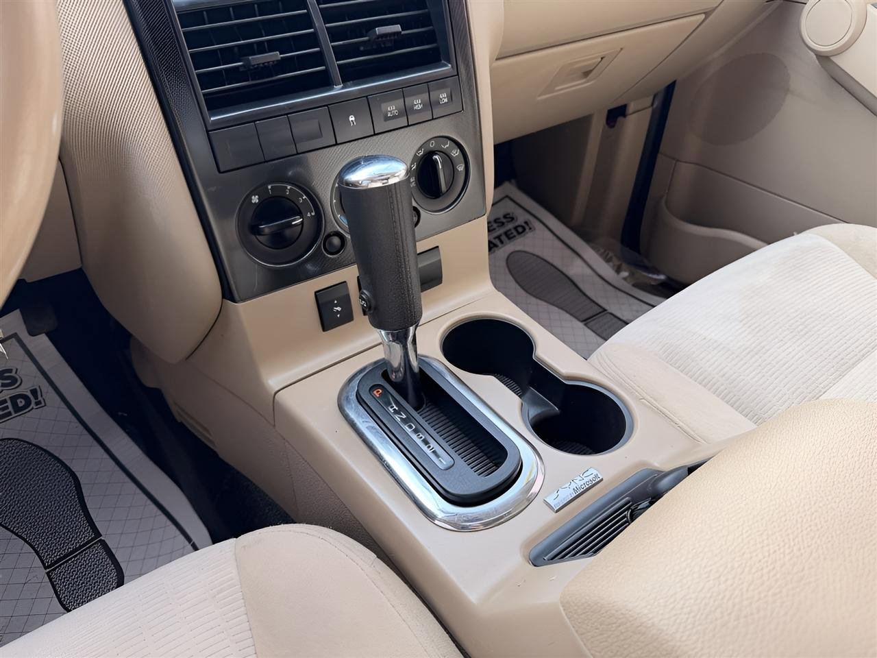 Used 2009 Ford Explorer Sport Trac XLT image 21