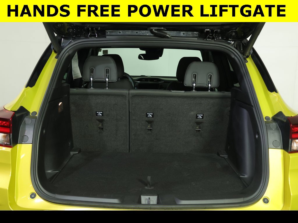 Used 2023 Chevrolet TrailBlazer RS w/ Sun and Liftgate Package image 15