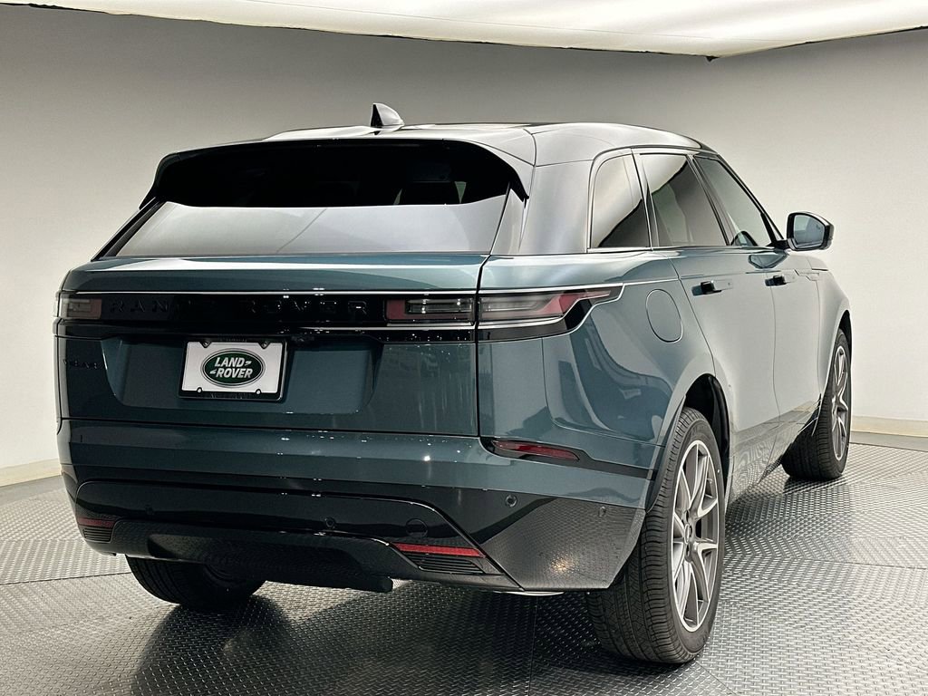New 2026 Land Rover Range Rover Velar Dynamic SE image 3