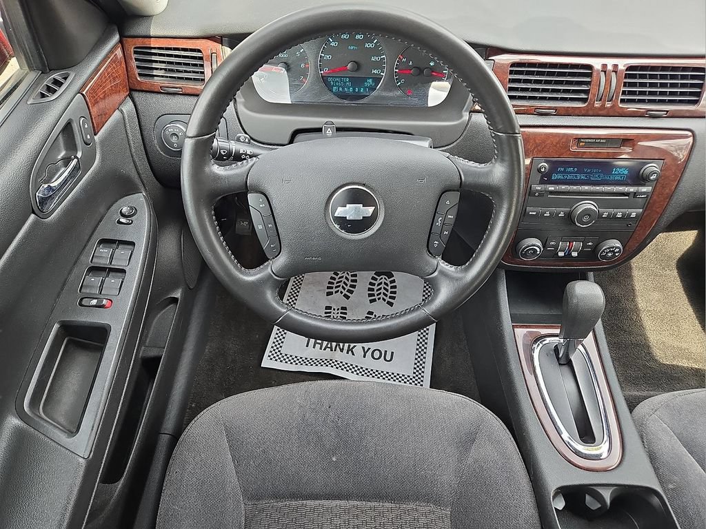 Used 2011 Chevrolet Impala LT FWD image 15