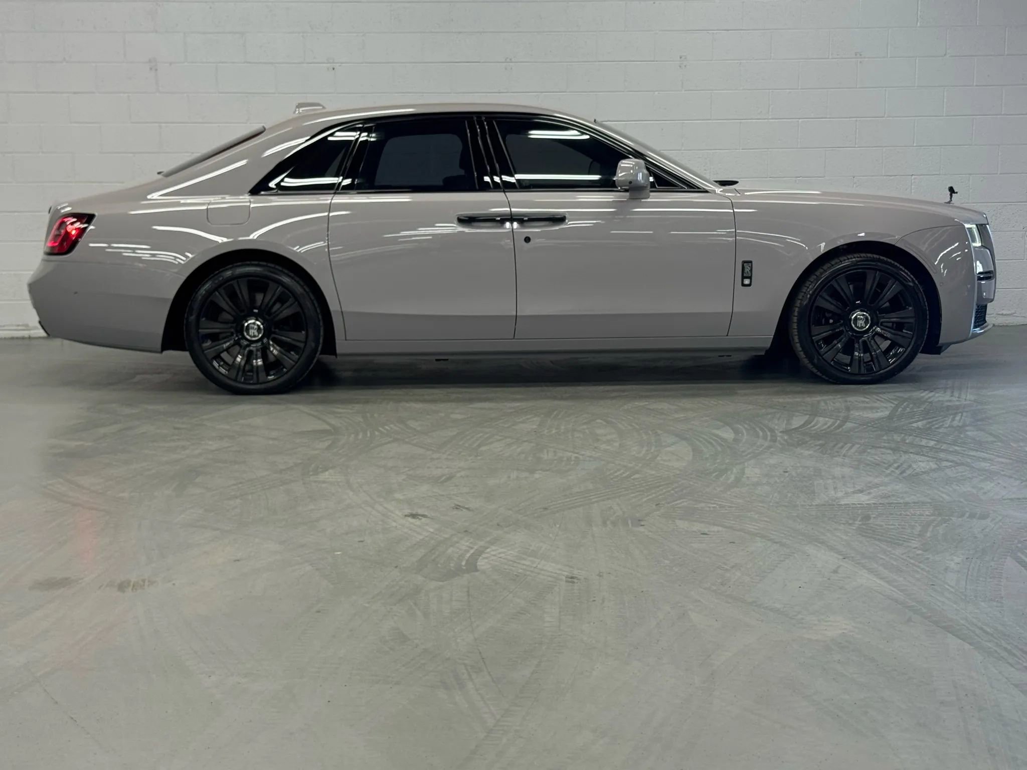 Used 2022 Rolls-Royce Ghost image 20