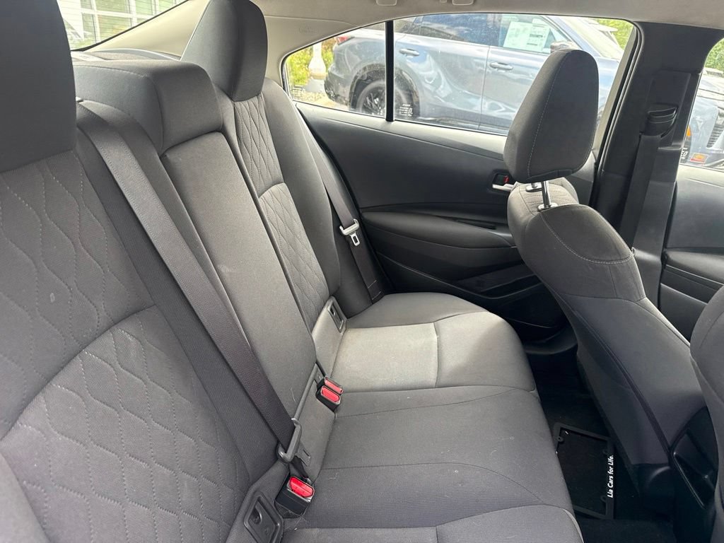 Used 2020 Toyota Corolla LE FWD image 28