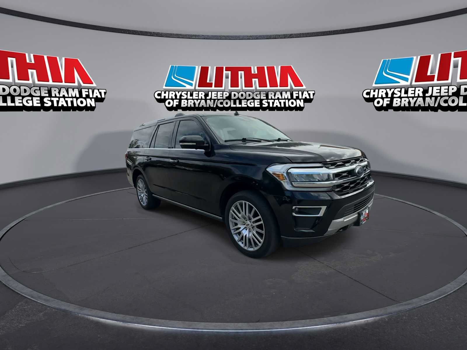 Used 2022 Ford Expedition Max Limited AWD/4WD image 2