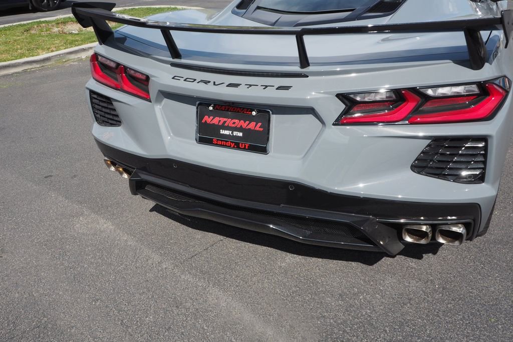 Used 2025 Chevrolet Corvette Stingray Preferred Cpe w/ Z51 Performance Package RWD image 17