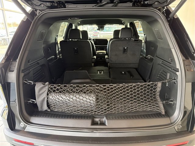 New 2026 Chevrolet Traverse LT w/ Midnight/Sport Edition image 16