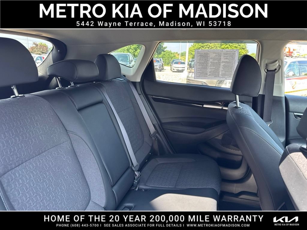 Used 2025 Kia Seltos S AWD/4WD image 40
