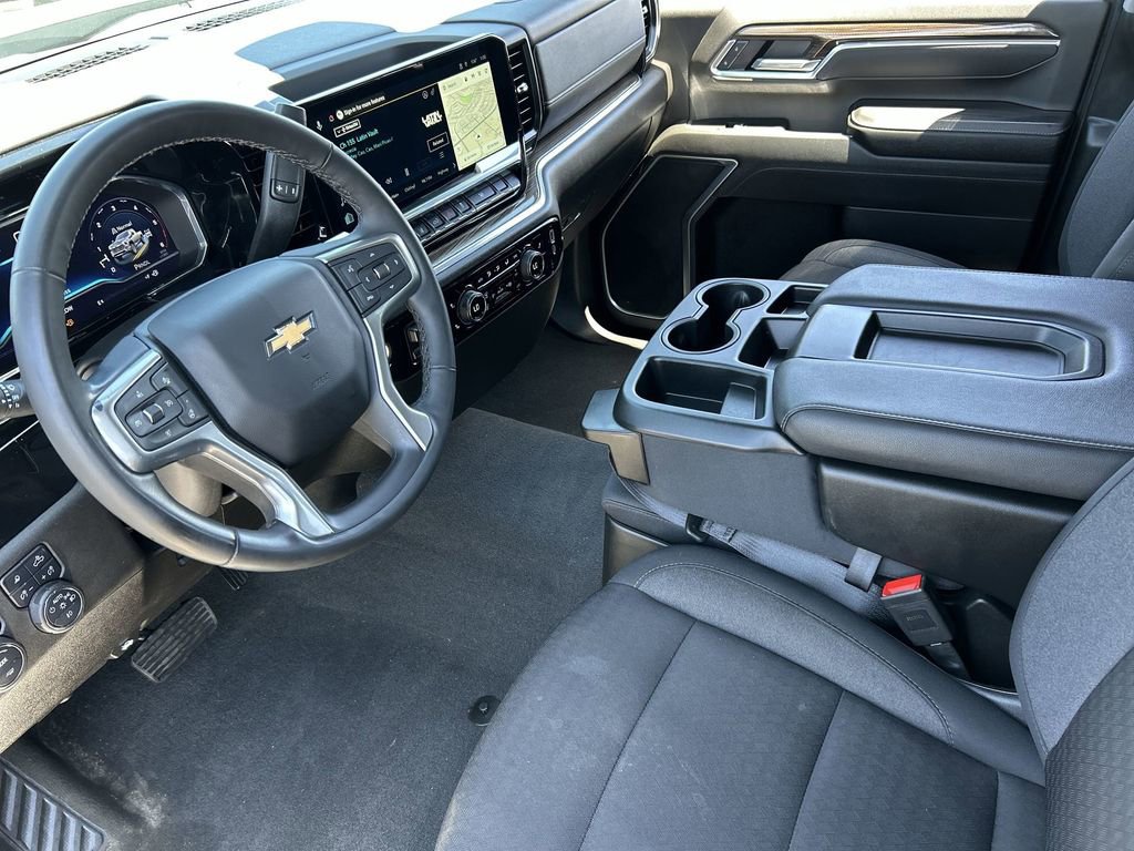 Used 2025 Chevrolet Silverado 3500 LT AWD/4WD image 10