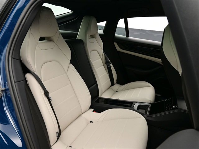 New 2026 Porsche Panamera image 17