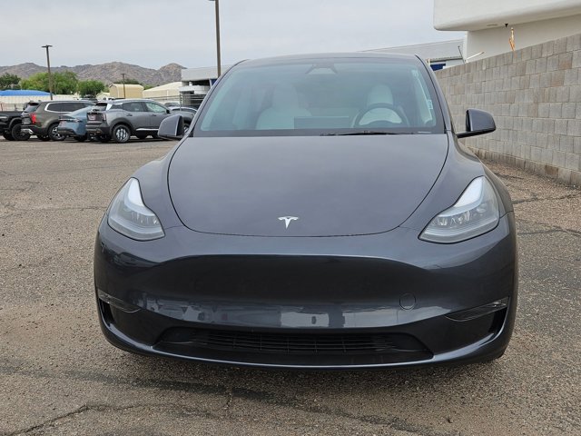 Used 2025 Tesla Model Y Long Range AWD/4WD image 2