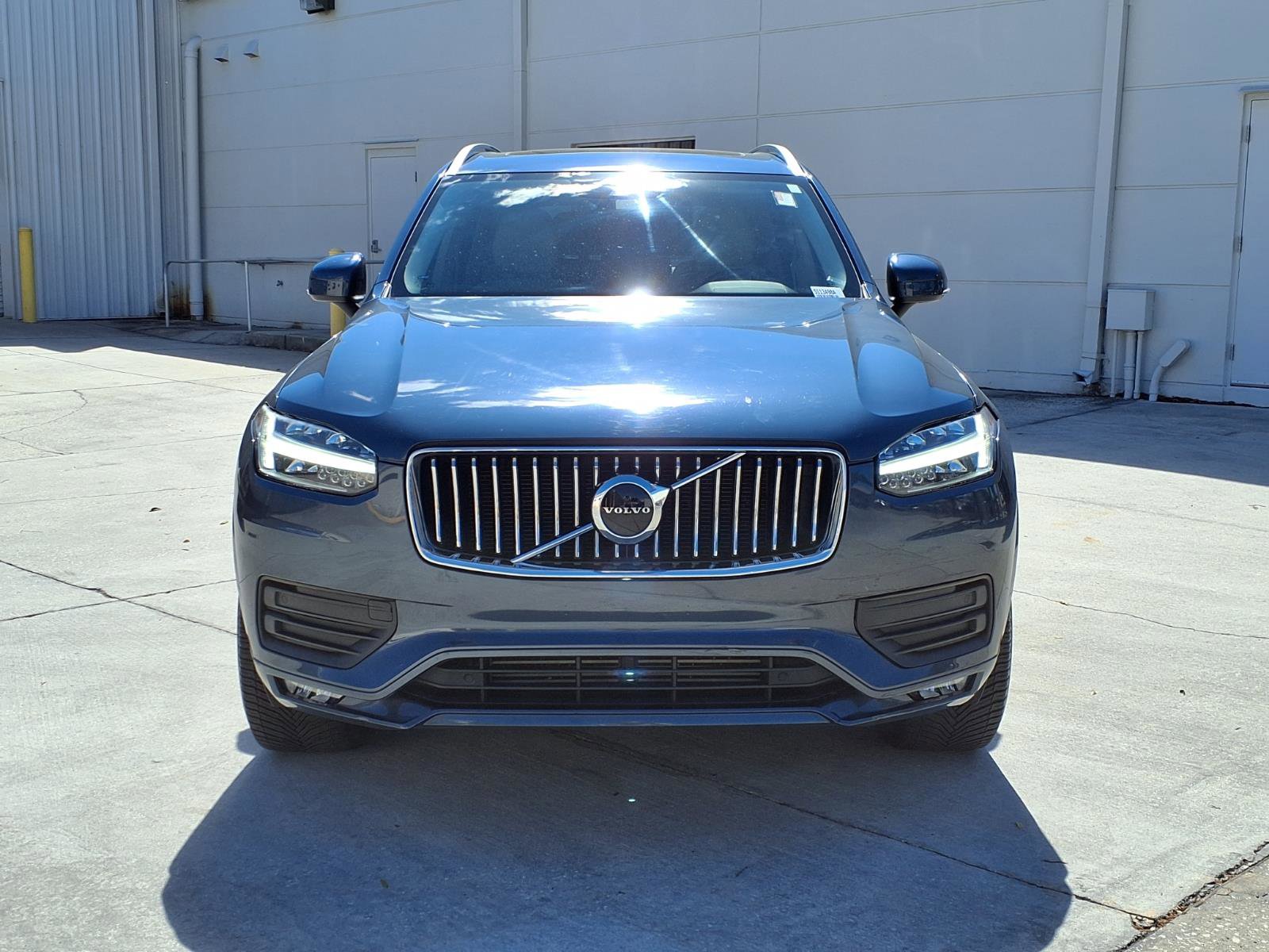 Used 2020 Volvo XC90 T5 Momentum w/ Protection Package Premier image 6