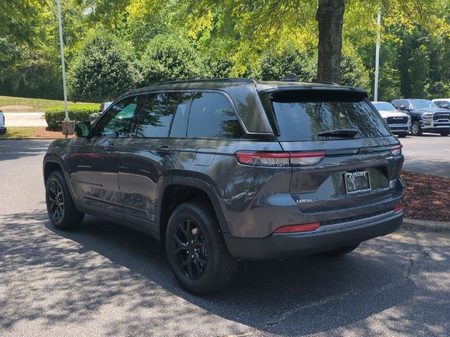 New 2026 Jeep Grand Cherokee Altitude RWD image 3
