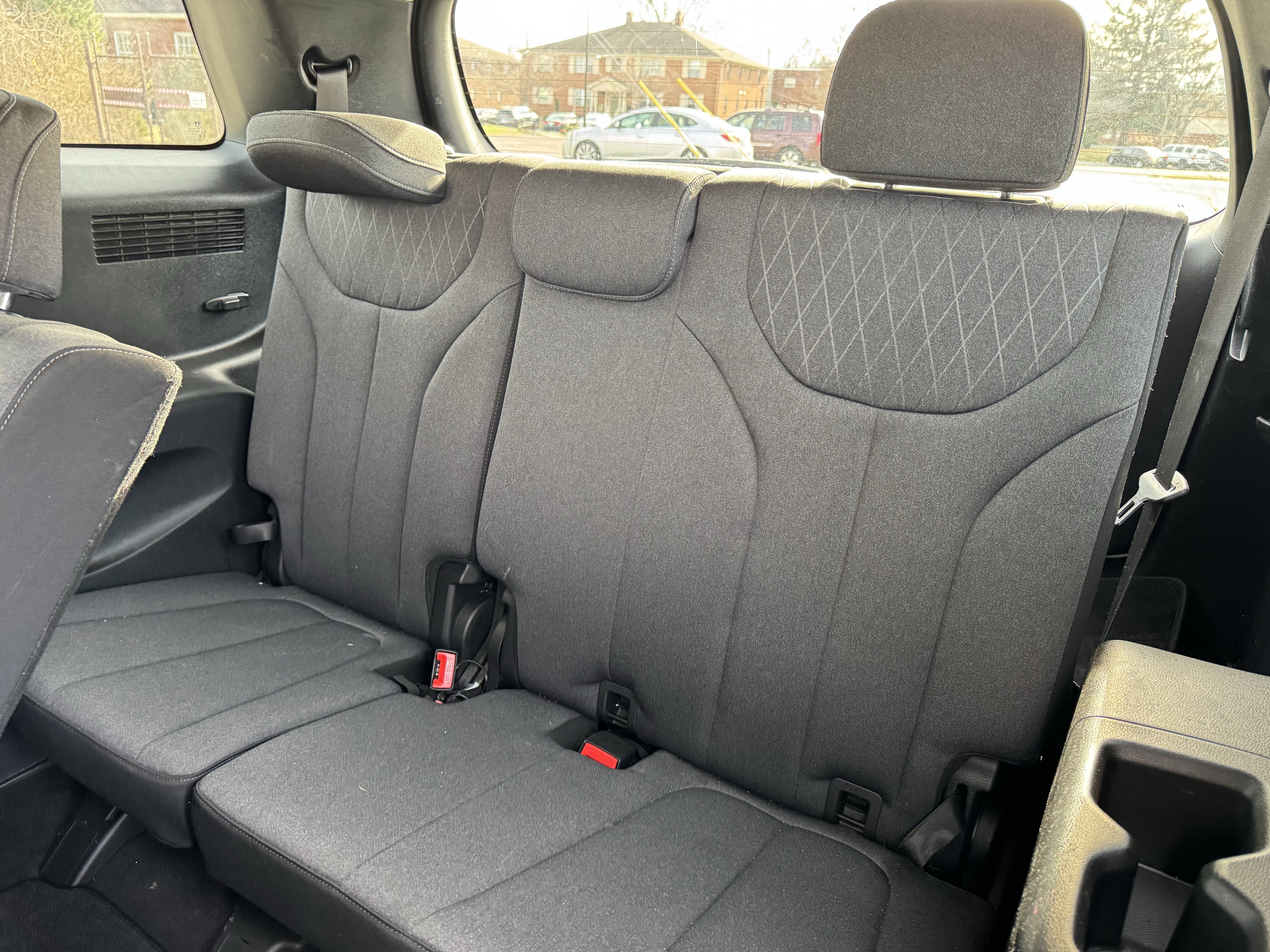 Used 2021 Hyundai Palisade SE image 8