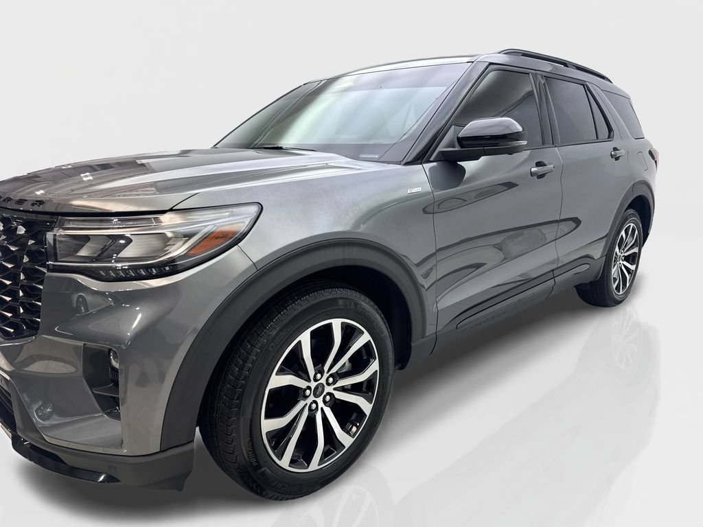 Used 2025 Ford Explorer ST-Line w/ Premium Package RWD image 12