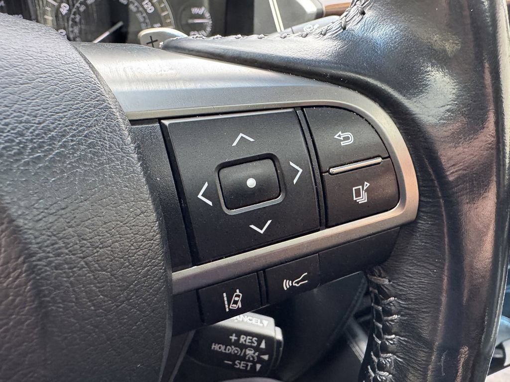 Used 2018 Lexus LX 570 4WD image 21
