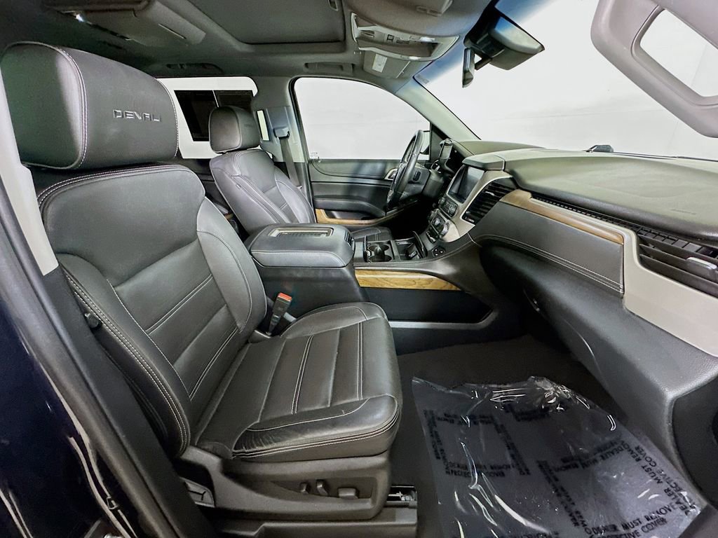 Used 2020 GMC Yukon Denali w/ Denali Ultimate Package image 12