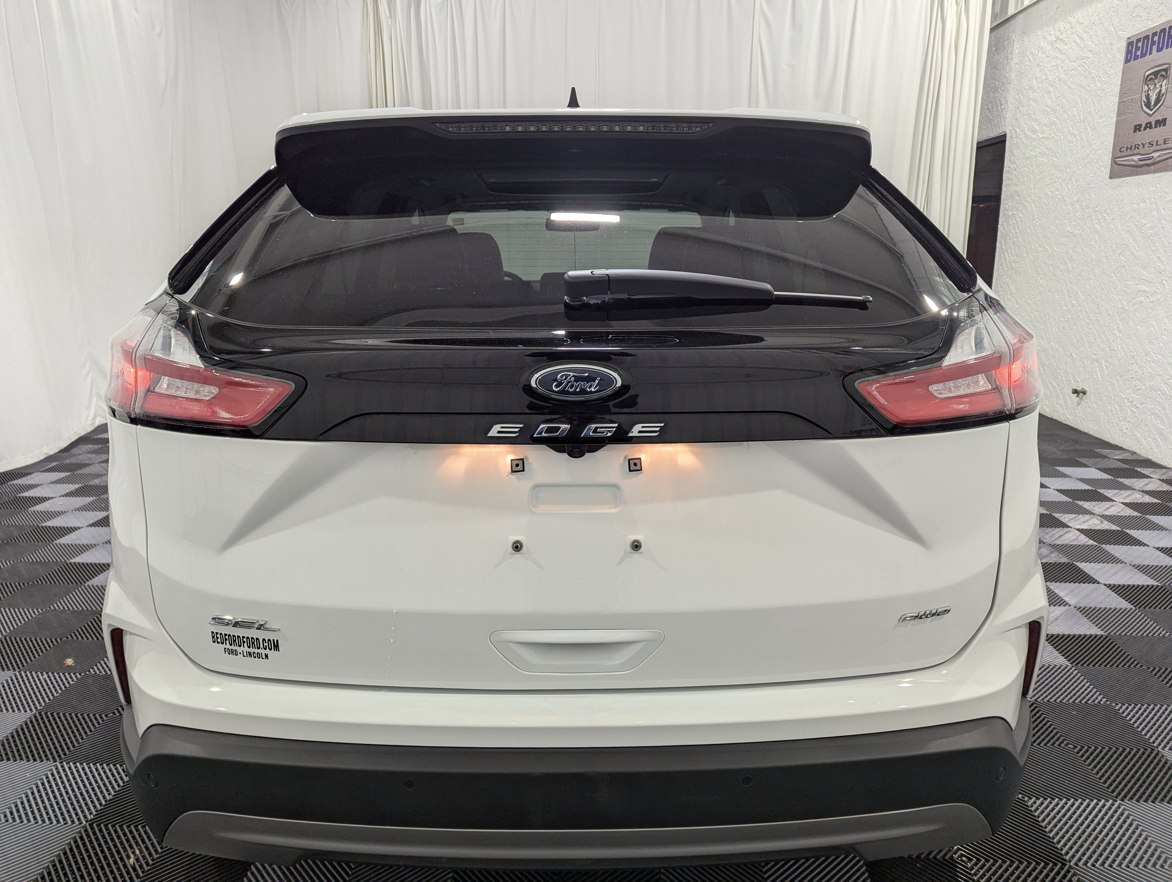 Used 2024 Ford Edge SEL w/ Convenience Package AWD/4WD image 8